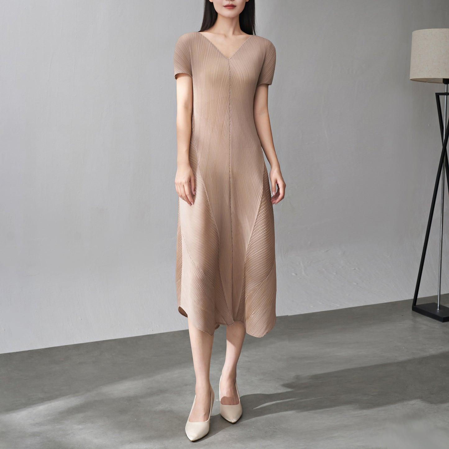 Women's loose pleated dress