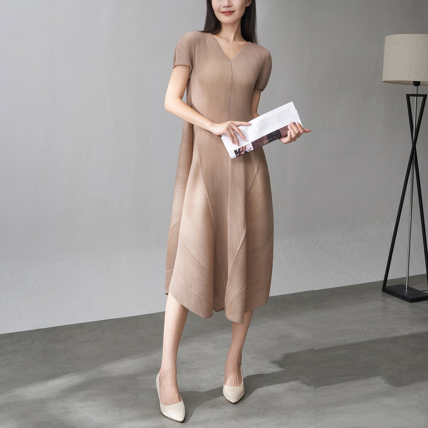 Women's loose pleated dress